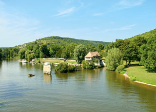 Crosi&egrave;re Vernon