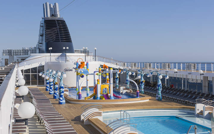 Barco MSC Opera