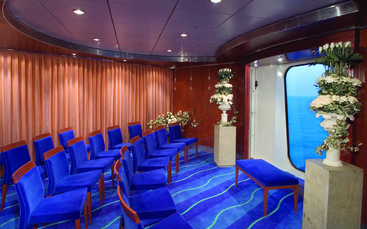 Barco Norwegian Pearl