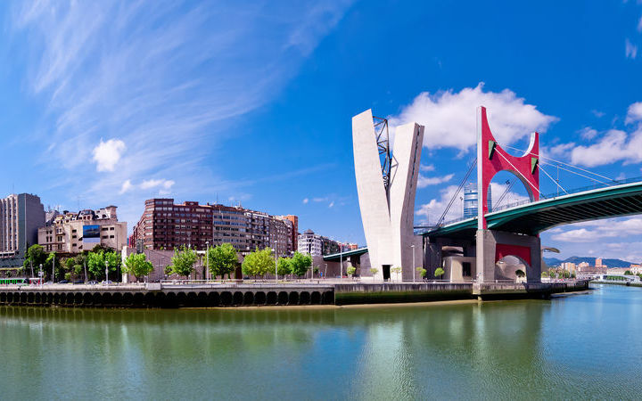 escale,Bilbao-Espagne_720x450,ES,BIO,516336.jpg