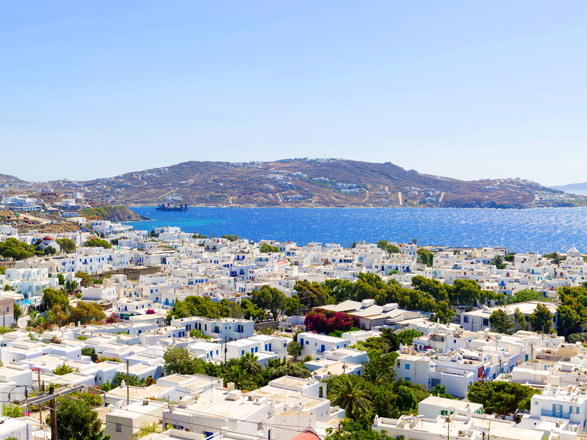 Bari, Corfou, Santorin, Mykonos, Croatie