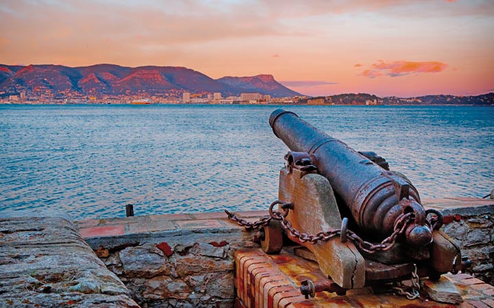 escale,Toulon-France_720x450,FR,TLN,544410.jpg