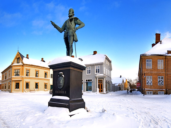 https://static.abcroisiere.com/images/fr/escales/escale,fredrikstad-fredrikstad_zoom,NO,FRK,527428.jpg