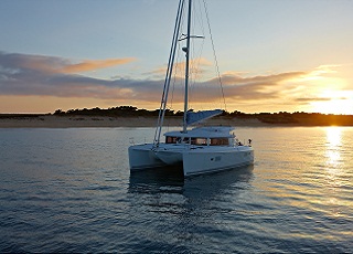  Catamaran Lagoon 421