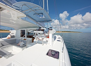  Catamaran Lagoon 421