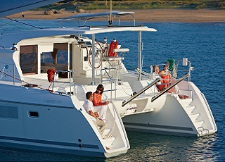  Catamaran Lagoon 421