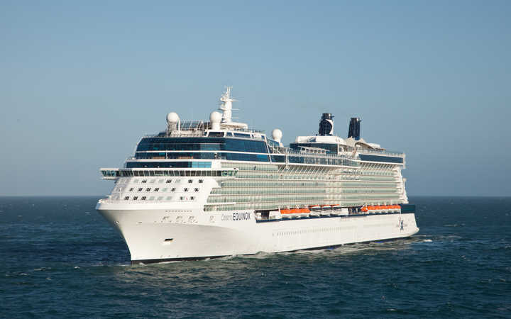 Bateau Celebrity Equinox