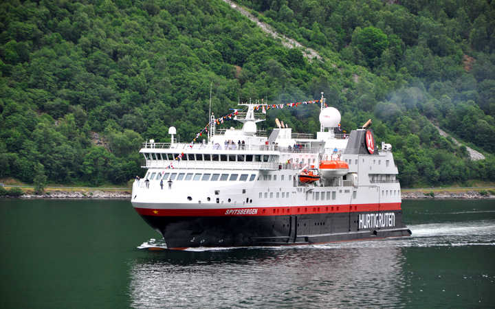 Bateau MS Spitsbergen