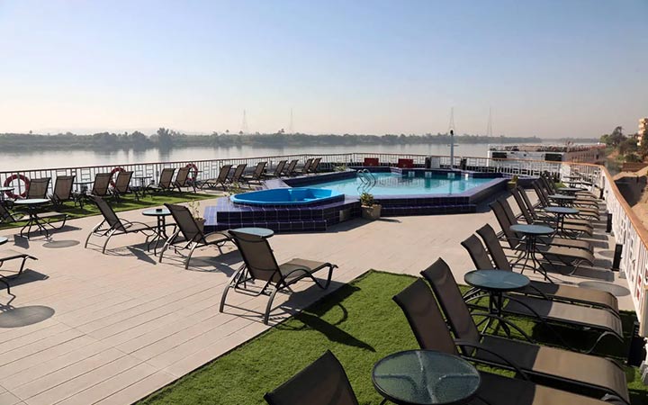 navire,serenity-5-ou-similaire-_720x450,1483,523555.jpg