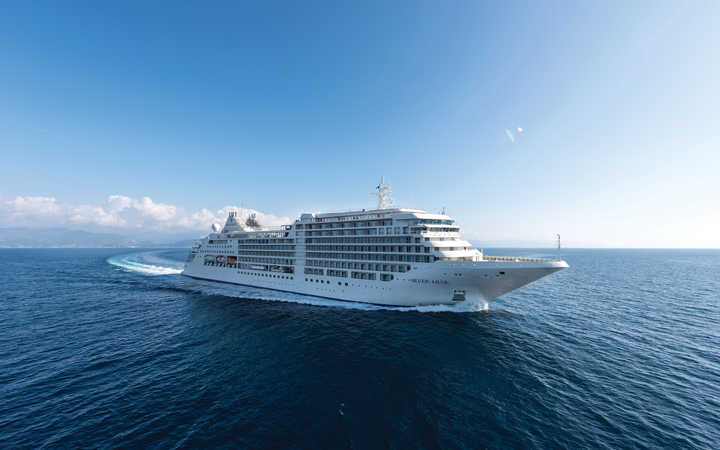 Bateau Silver Muse