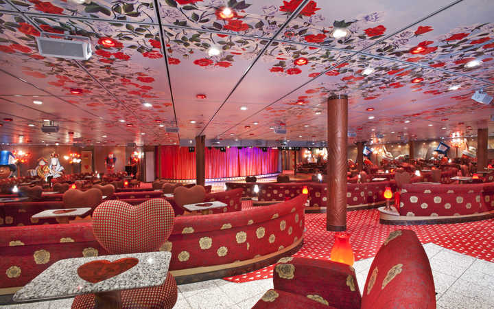 Nave Carnival Miracle