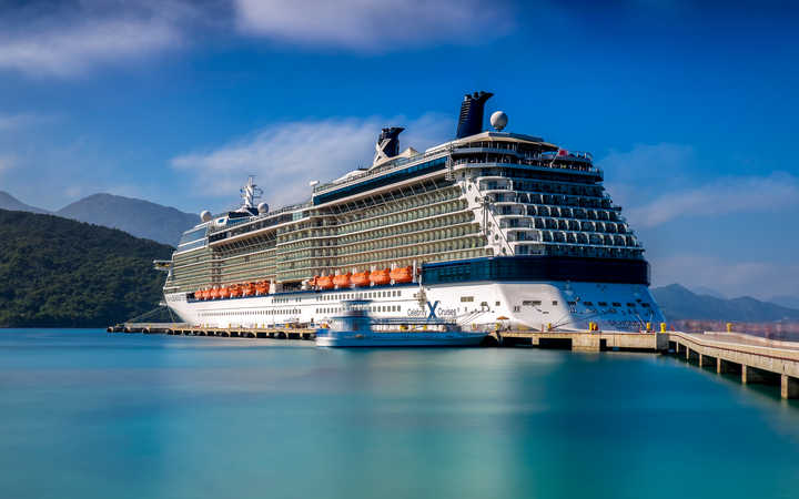 Nave Celebrity Silhouette
