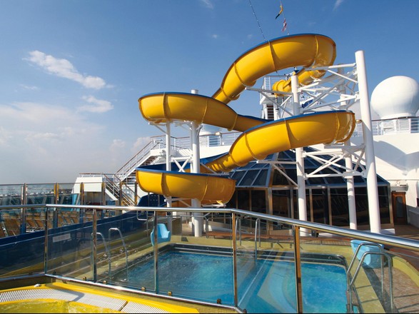 Nave Costa Fascinosa