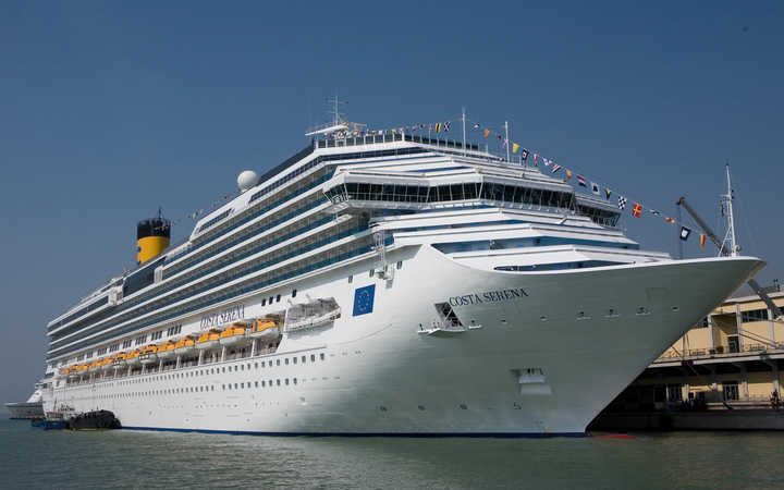Nave Costa Serena