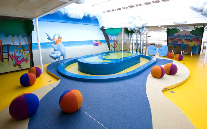 Nave Costa Serena