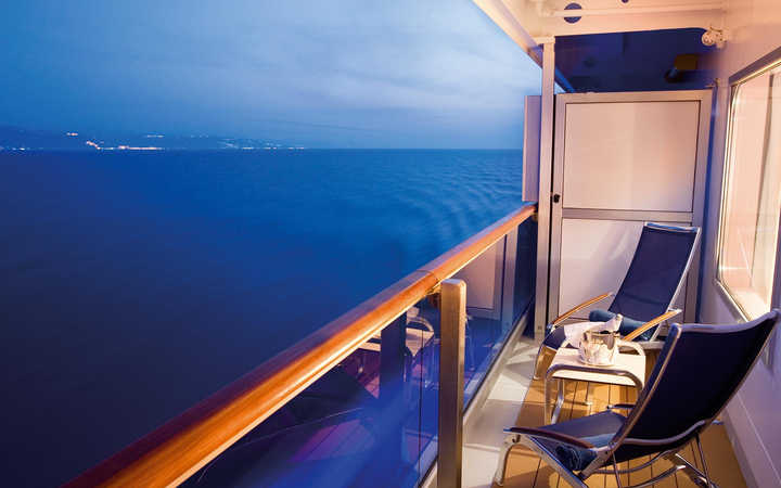 Nave Costa Serena
