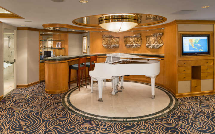 Nave Enchantment of the Seas